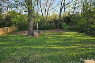 1731 Lakeview Dr, Statesville, NC 28677 - Photo 23