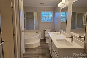 1731 Lakeview Dr, Statesville, NC 28677 - Photo 13