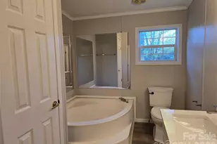 1731 Lakeview Dr, Statesville, NC 28677 - Photo 15