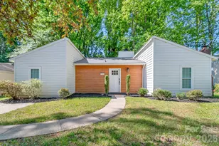 5812 Rock Hollow Dr, Charlotte, NC 28212 - Photo 1