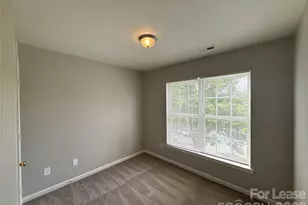 1207 Joannas Ct, Charlotte, NC 28214 - Photo 15