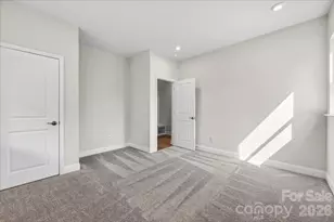 7921 Cedarsmith Ct, Charlotte, NC 28217 - Photo 9