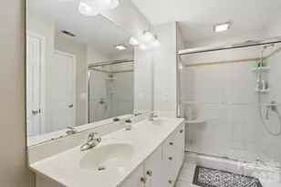 9026 St Pierre Ln, Charlotte, NC 28277 - Photo 17