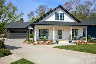 71 Hidden Pond Ln, Brevard, NC 28712 - Photo 1