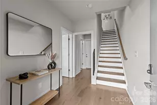 2115 Isom St, Charlotte, NC 28208 - Photo 3