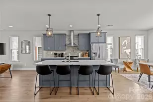 2115 Isom St, Charlotte, NC 28208 - Photo 7