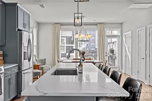 2115 Isom St, Charlotte, NC 28208 - Photo 5