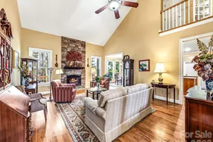 61 Village Pointe Ln, Asheville, NC 28803 - Photo 7