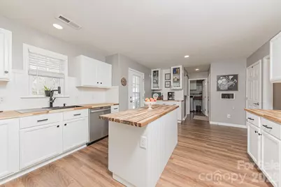 110 Saint Road, Richlands, NC 28574 - Photo 7