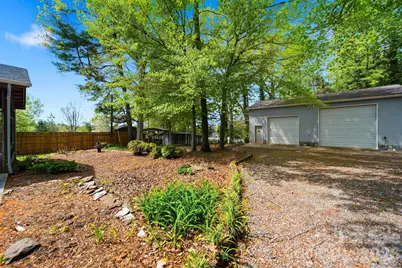 2754 Fairwood Drive, Hudson, NC 28638 - Photo 23