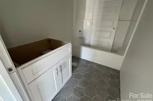 417 W Westview St, Gastonia, NC 28052 - Photo 3