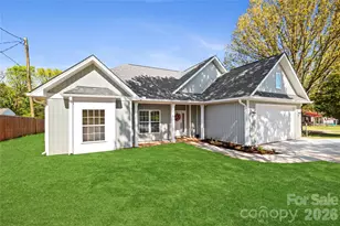 521 Cedar St, Troutman, NC 28166 - Photo 1