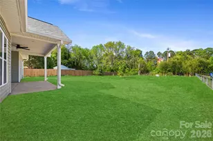 521 Cedar St, Troutman, NC 28166 - Photo 9