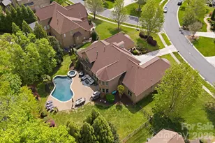 7004 Camrose Crossing Ln, Matthews, NC 28104 - Photo 3