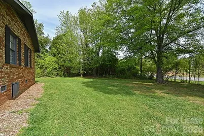 1715 Cloudburst Circle, Lincolnton, NC 28092 - Photo 17