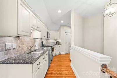 8600 Fairview Road, Charlotte, NC 28226 - Photo 47