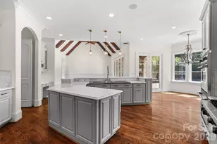 8600 Fairview Rd, Charlotte, NC 28226 - Photo 19