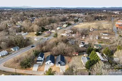 1554 7th Avenue Drive SW #2D, Hickory, NC 28602 - Photo 5