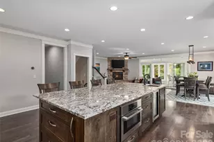 21 Rosebay Ln, Asheville, NC 28803 - Photo 9