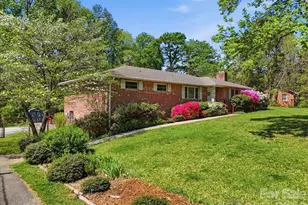 160 Denton St, Columbus, NC 28722 - Photo 3