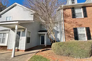2901 Iron Gate Ln, Charlotte, NC 28212 - Photo 3