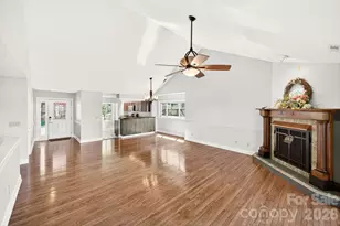 86 Distant View Dr, Asheville, NC 28803 - Photo 11