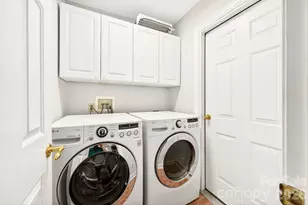 86 Distant View Dr, Asheville, NC 28803 - Photo 13