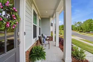 805 Lakeforest Dr, Belmont, NC 28012 - Photo 3