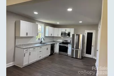 806 4th Street Drive NW, Hickory, NC 28601 - Photo 7