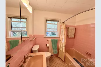 2732 Holly Hill Drive N, Hendersonville, NC 28791 - Photo 11