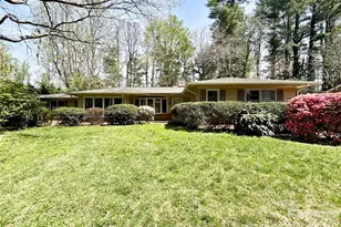 2732 Holly Hill Dr N, Hendersonville, NC 28791 - Photo 1