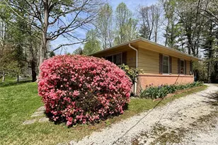 2732 Holly Hill Dr N, Hendersonville, NC 28791 - Photo 13