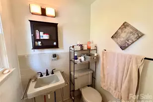 2732 Holly Hill Dr N, Hendersonville, NC 28791 - Photo 9