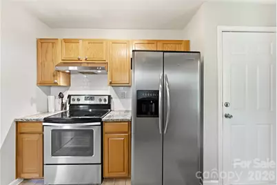 921 Grass Hollow Court, Charlotte, NC 28216 - Photo 23