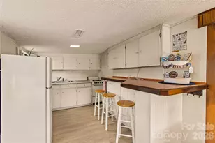 570 Lake Dr 9 Dr, Lexington, NC 27292 - Photo 11