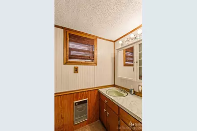 570 Lake Drive 9 Drive, Lexington, NC 27292 - Photo 19