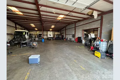 3251 Robinson Circle, Charlotte, NC 28206 - Photo 9