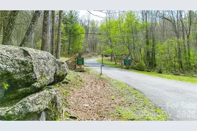 000 Tyler Lane, Bakersville, NC 28705 - Photo 15