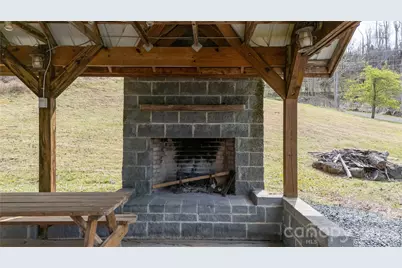 000 Tyler Lane, Bakersville, NC 28705 - Photo 11