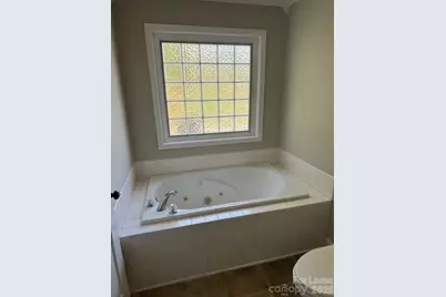 186 Chesterfield Drive, Taylorsville, NC 28681 - Photo 11