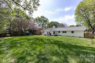 3817 Flowerfield Rd, Charlotte, NC 28210 - Photo 33