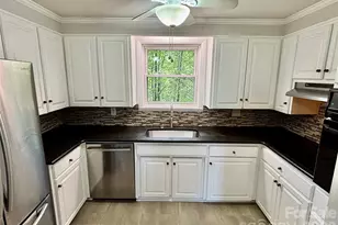 2730 4th St Pl NW, Hickory, NC 28601 - Photo 11