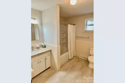 2730 4th Street Place NW, Hickory, NC 28601 - Photo 17