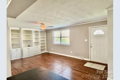 2730 4th Street Place NW, Hickory, NC 28601 - Photo 5