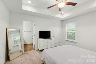 2046 McDonald Dr, Charlotte, NC 28216 - Photo 9