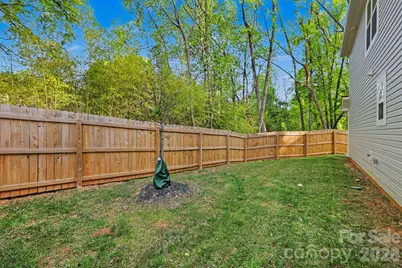 2046 McDonald Drive, Charlotte, NC 28216 - Photo 15