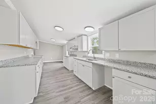 8592 Amanda Ln, Norwood, NC 28128 - Photo 9