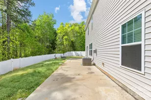 5904 Ellimar Field Ln, Charlotte, NC 28215 - Photo 41