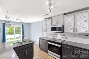 5904 Ellimar Field Ln, Charlotte, NC 28215 - Photo 11