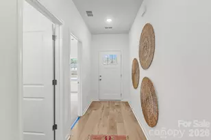 13917 Stillwood Pl, Matthews, NC 28105 - Photo 3